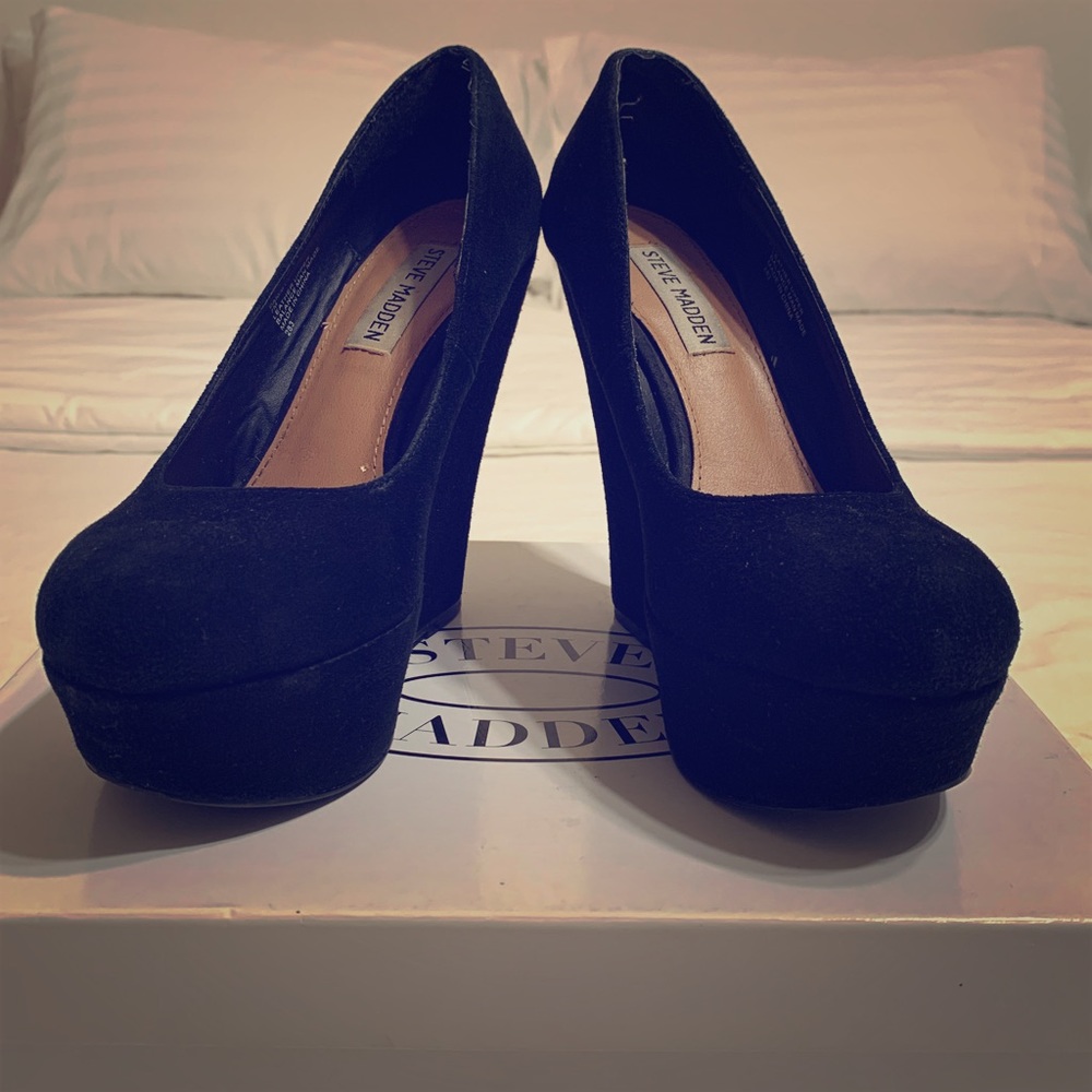 Steve Madden Black Suede High Heel Wedge Pump